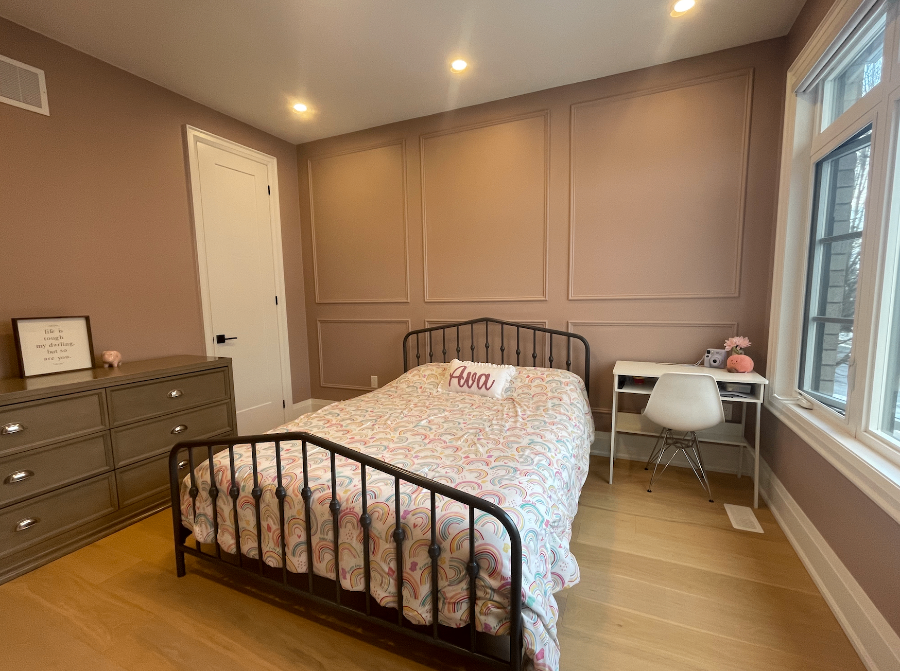 Ava's Room